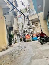 Bán nhà nguyên căn cực đẹp Dương Quảng Hàm, dtsd 50m2, 4 tầng, 4.4m mặt tiền, 7.6 tỷ