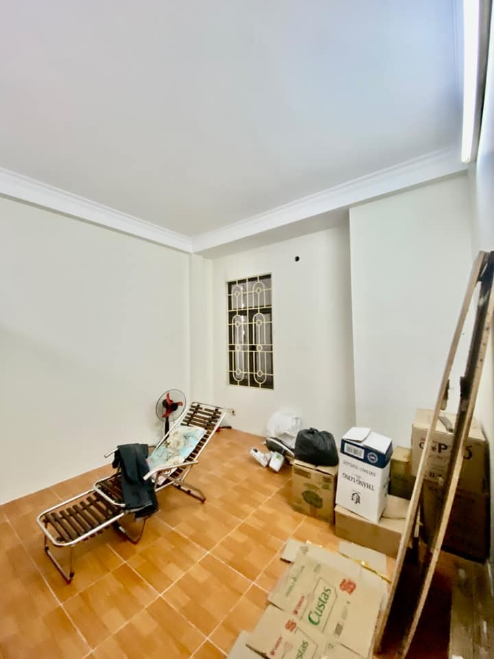 Bán nhà nguyên căn cực đẹp Dương Quảng Hàm, dtsd 50m2, 4 tầng, 4.4m mặt tiền, 7.6 tỷ