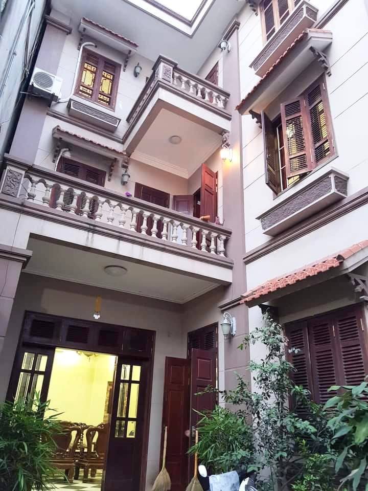 Siêu phẩm Bà Triệu lô góc gara ô tô thiết kế biệt thự ở cực sướng kinh doanh đỉnh