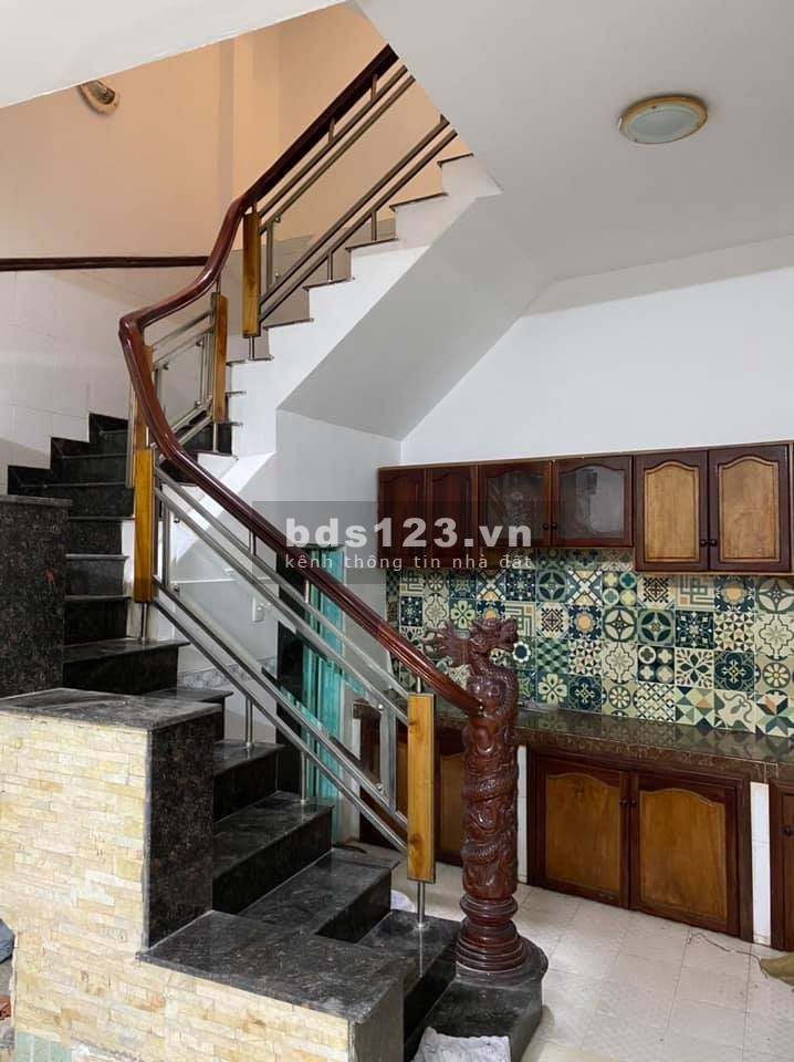 Bán nhà 4 tầng BTCT Lê Hồng Phong diện tích 4,2x12 Quận 5 giá chỉ 8 tỷ lh 0901336567