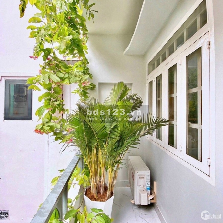 Nhà thiết kế hiện đại 3 ngủ 1 trệt 1 lầu bán 750 triệu bao sang tên có sẵn sổ Phan Văn Hớn