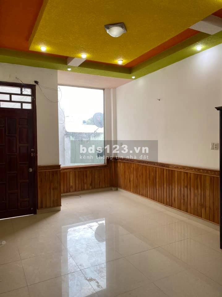 Bán nhà 4 tầng BTCT Lê Hồng Phong diện tích 4,2x12 Quận 5 giá chỉ 8 tỷ lh 0901336567