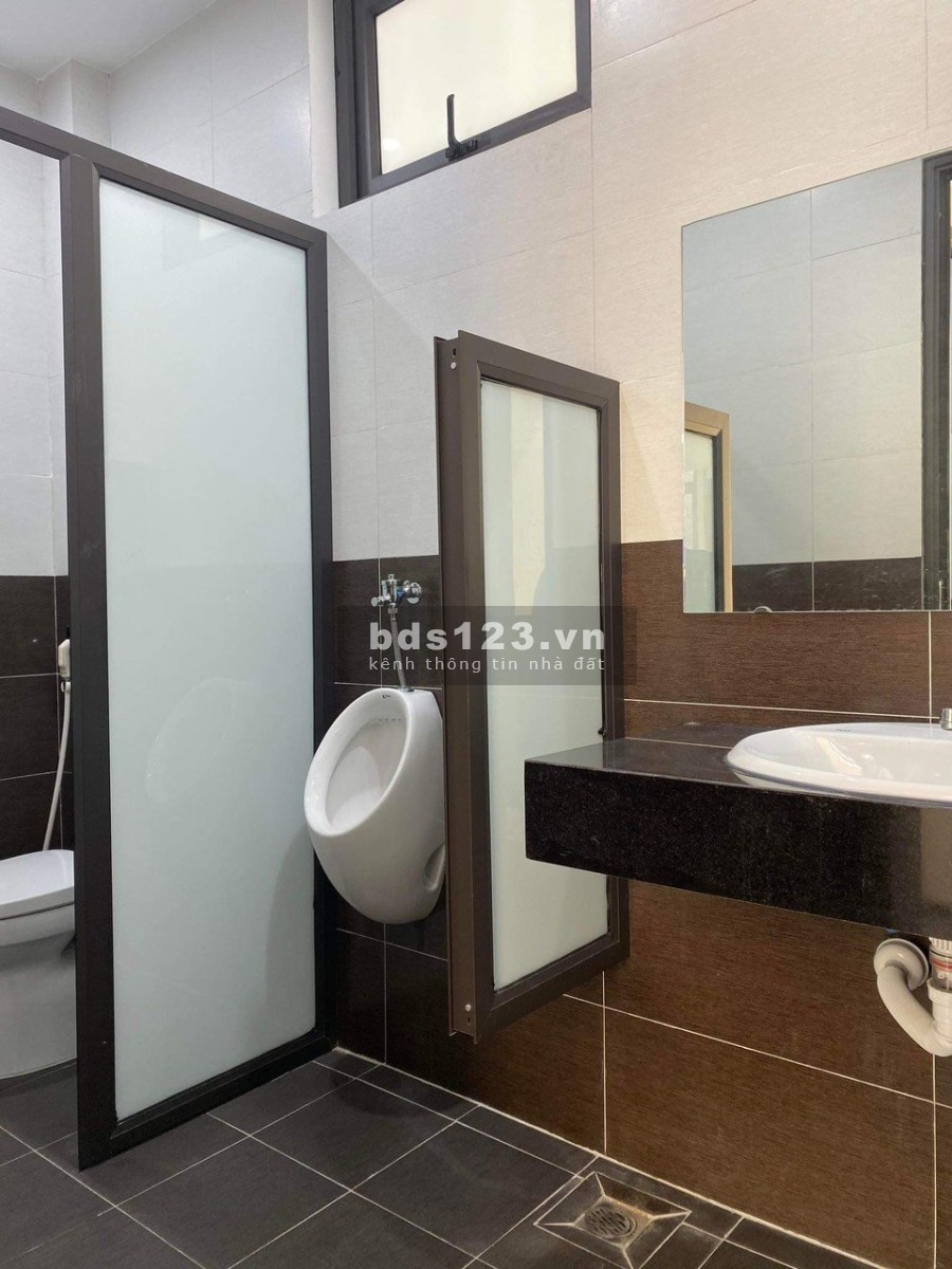 Cho thuê văn phòng tại phố Kim Mã tòa nhà vừa xây xong, mới 100%, lh 0972401788