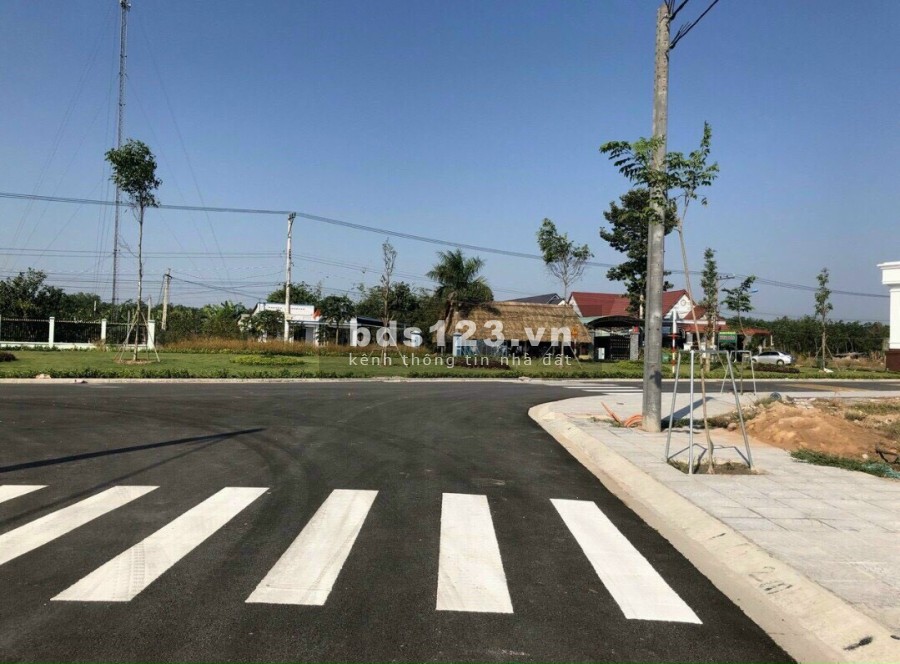 Chính chủ bán ngộp lô đất lấy vốn kinh doanh, sổ sẵn công chứng nhanh trong tuần