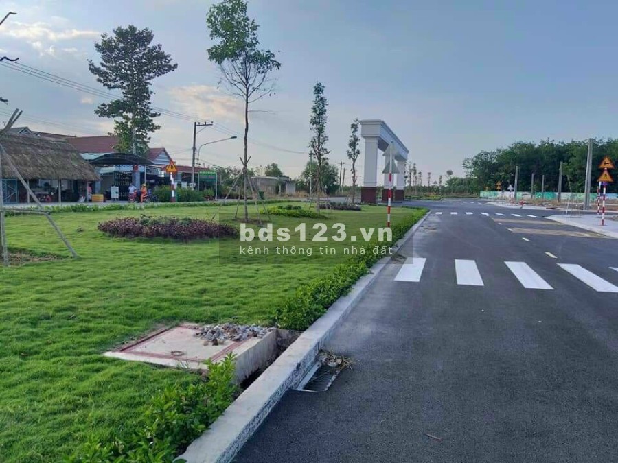 Chính chủ bán ngộp lô đất lấy vốn kinh doanh, sổ sẵn công chứng nhanh trong tuần
