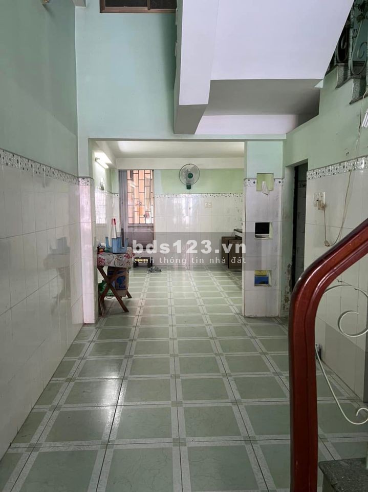 Muốn sang tên gấp căn nhà Bùi Tư Toàn, sổ hồng riêng, hỗ trợ vay ngân hàng, giá tốt đầu tư