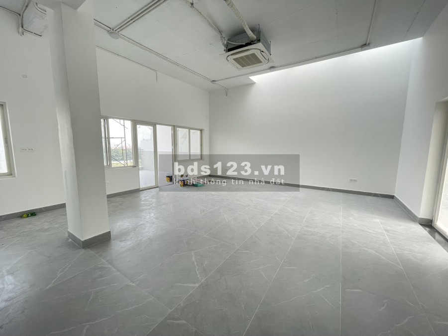 Cho thuê cặp shophouse Saritown. Đã hoàn thiện có thang máy. Gía 13000$