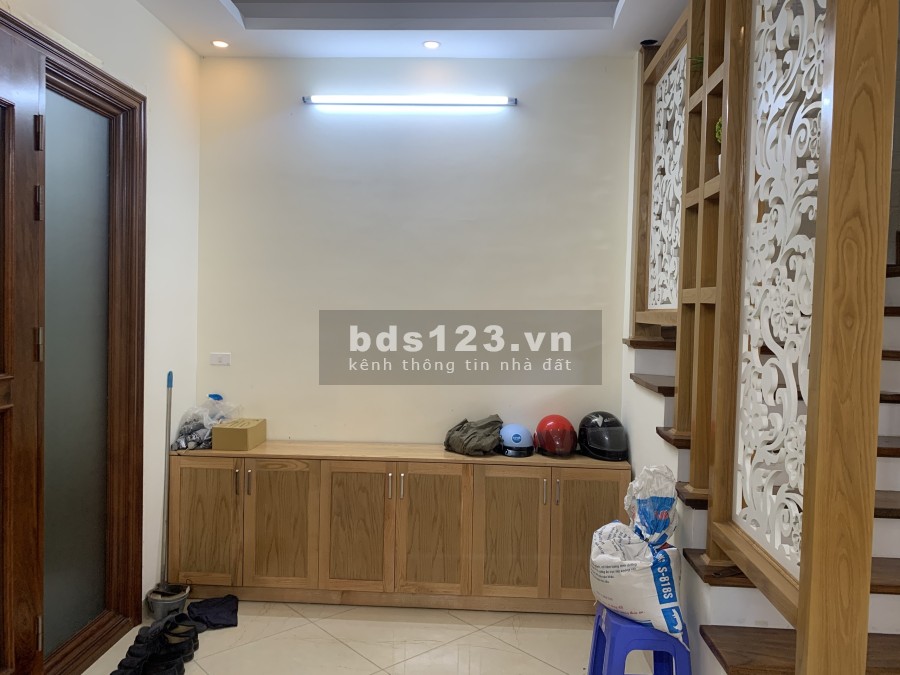Bán Nhà Lô Góc Võ Chí Công, Tây Hồ, Hà Nội DT 50m2 5 tầng giá bán 6.15 tỷ
