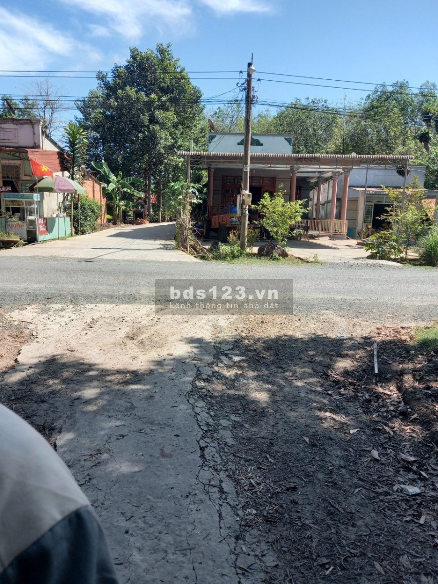 Đất Chơn Thành Giá Rẻ, Chỉ Với 660tr, Sổ Sẵn, Có Thổ Cư