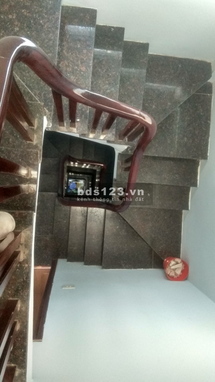 Bán nhà đẹp full đồ ở luôn ngõ 360 Xã Đàn 5 tầng diện tích sử dụng 28m2 giá 3,6 tỷ