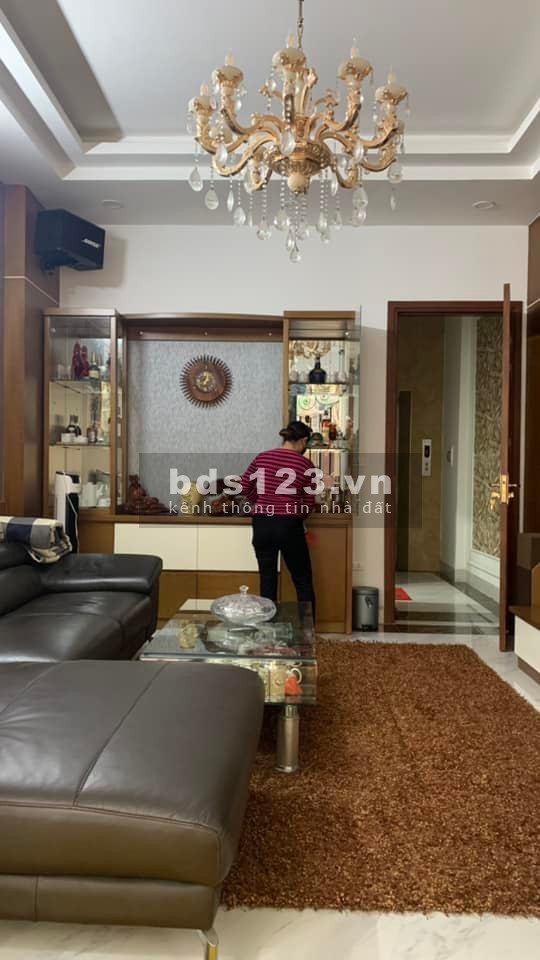 Bán nhà PL ô tô 91 Nguyễn Chí Thanh 37m2 x 7 tầng thang máy giá 14,8 tỷ. LH 0912442669