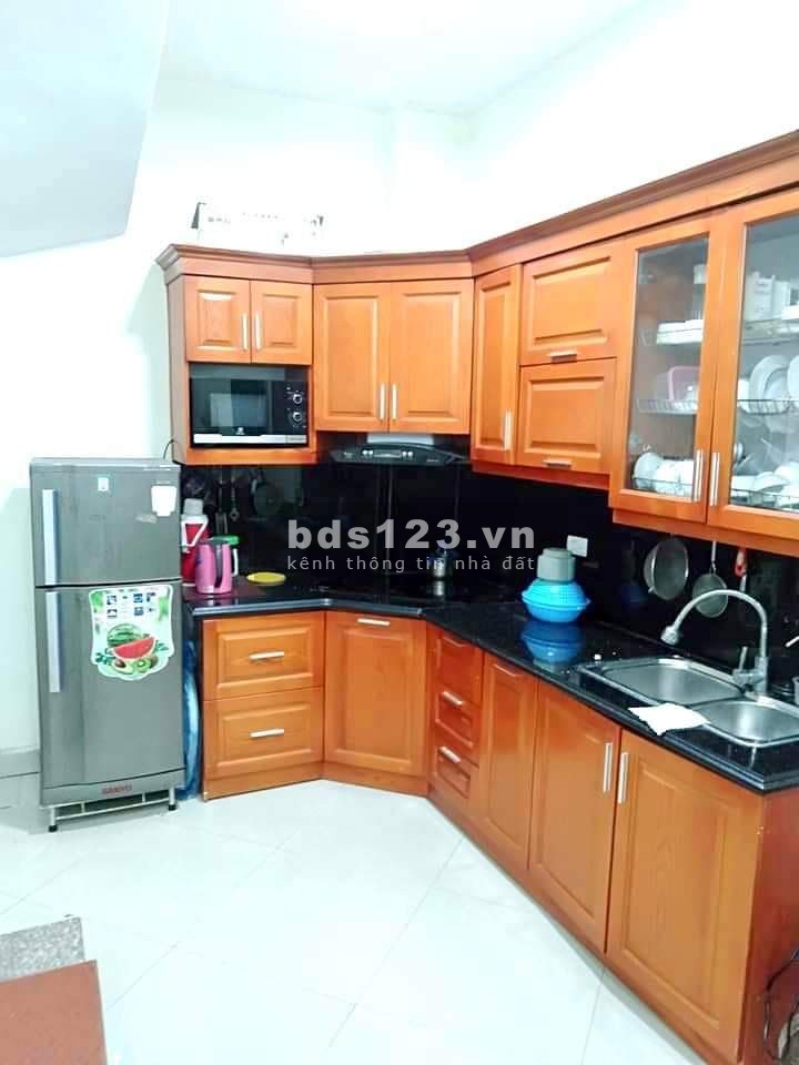 Bán gấp 46m ,nhà 5 tầng mặt tiền 4,5m giá 4.3 tỷ hẻm Lê Trọng Tấn, liên hệ 0976949719