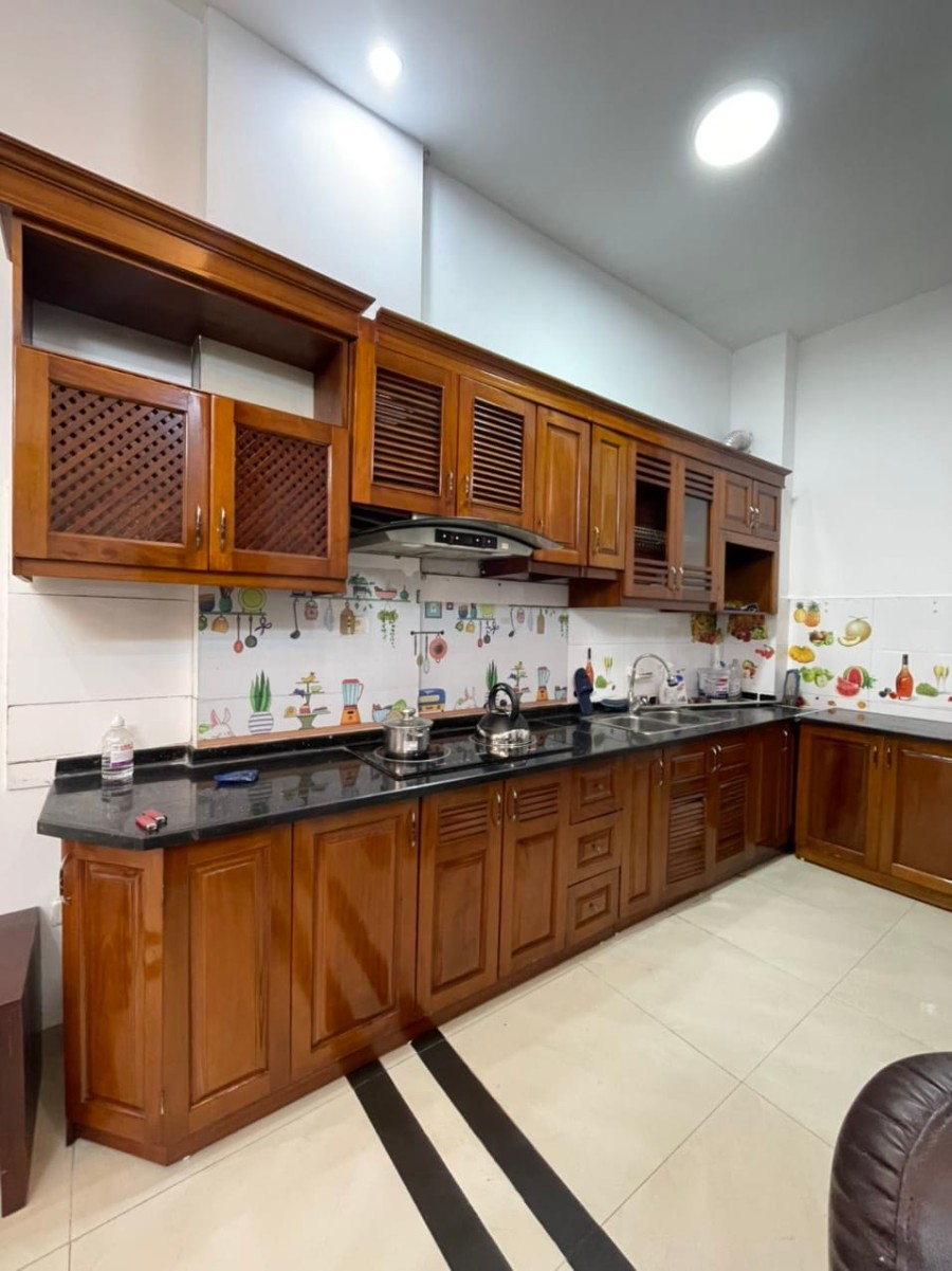 Nhà nguyên căn đẹp ở ngay Khương Đình, full nội thất giá bán 35m2, giá 3.9 tỷ, sổ sẵn