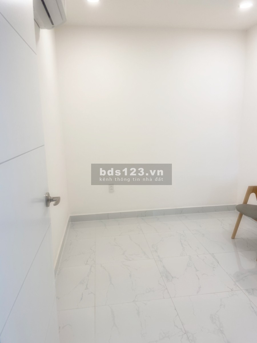 Căn góc 2PN Terra Royal La Vela Hotel, tầng thấp, view thoáng. Giá 5.5 tỷ còn thương lượng