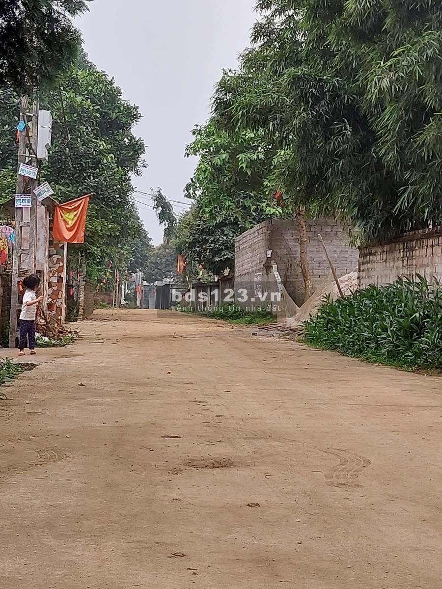Vân Hoà Ba Vì đất giá rẻ đất đầu tư sinh lời, pháp lý chuẩn, đường lớn, xe ra vào thoải mái