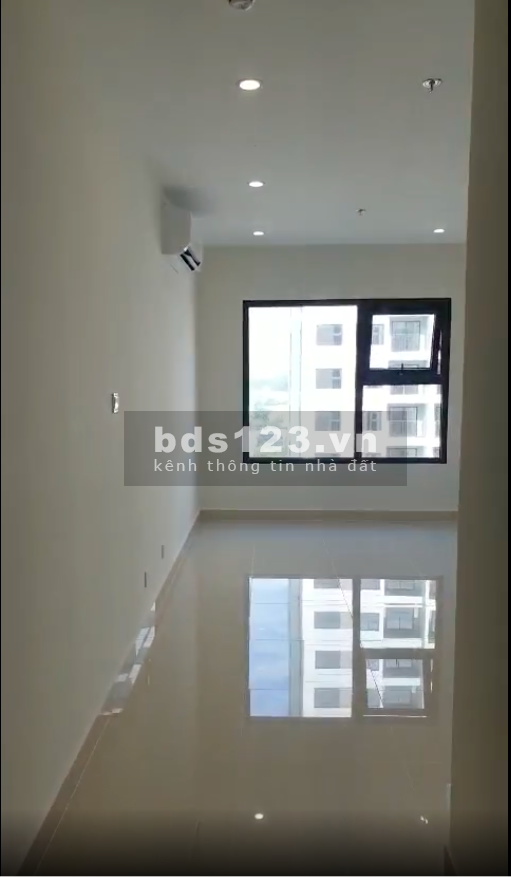 Bán gấp giá gốc CĐT căn 1PN Vinhome Grand Park tòa s6 tầng trung 34m2. Liên hệ : 0775653169