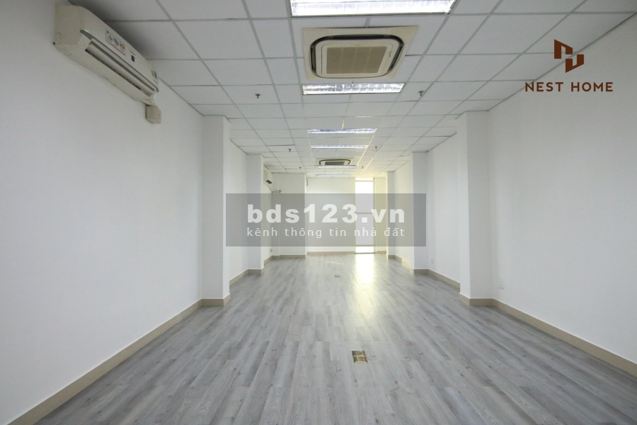 Cho thuê văn phòng sàn gỗ sang trọng Quận 1, giá tốt đầy đủ công năng, quản lý chuyên nghiệp