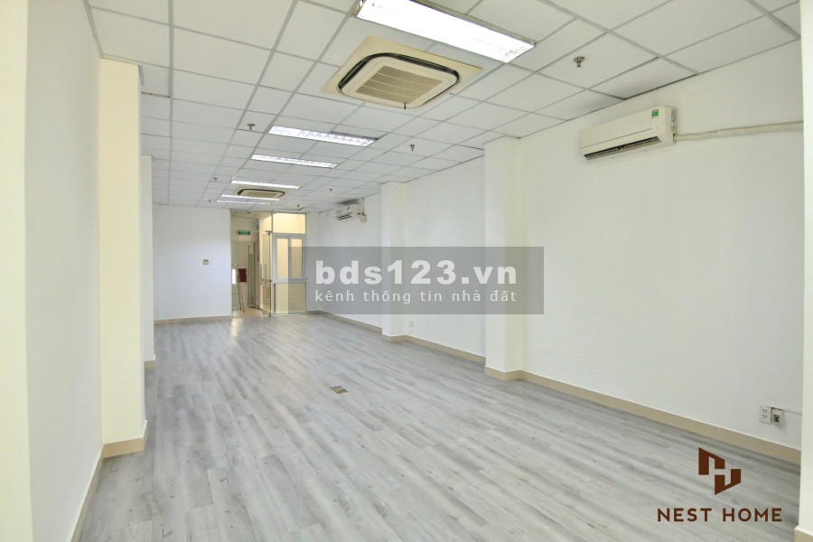 Cho thuê văn phòng sàn gỗ sang trọng Quận 1, giá tốt đầy đủ công năng, quản lý chuyên nghiệp