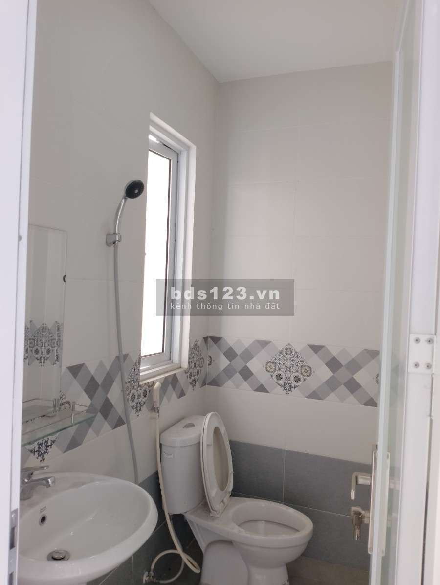 Nhà diện tích sử dụng 5x11 Lê trọng Tấn, 4 tấm, 4 phòng ngủ giá bán chỉ nhỉnh 5 tỷ