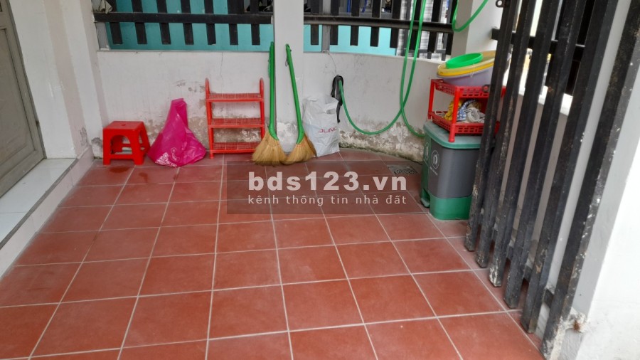 Nhà nguyên căn cho thuê trung tâm thành phố Thủ Đức, đường lớn, có sân để xe thoải mái