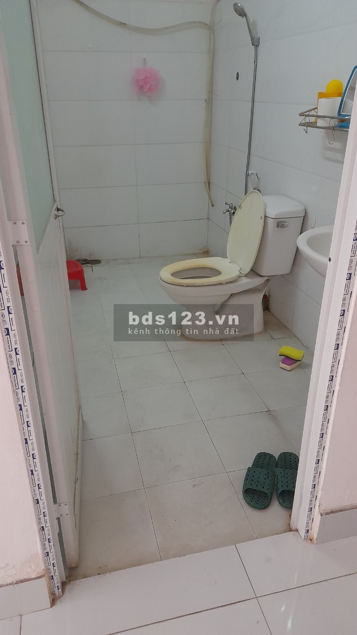 Nhà nguyên căn cho thuê trung tâm thành phố Thủ Đức, đường lớn, có sân để xe thoải mái