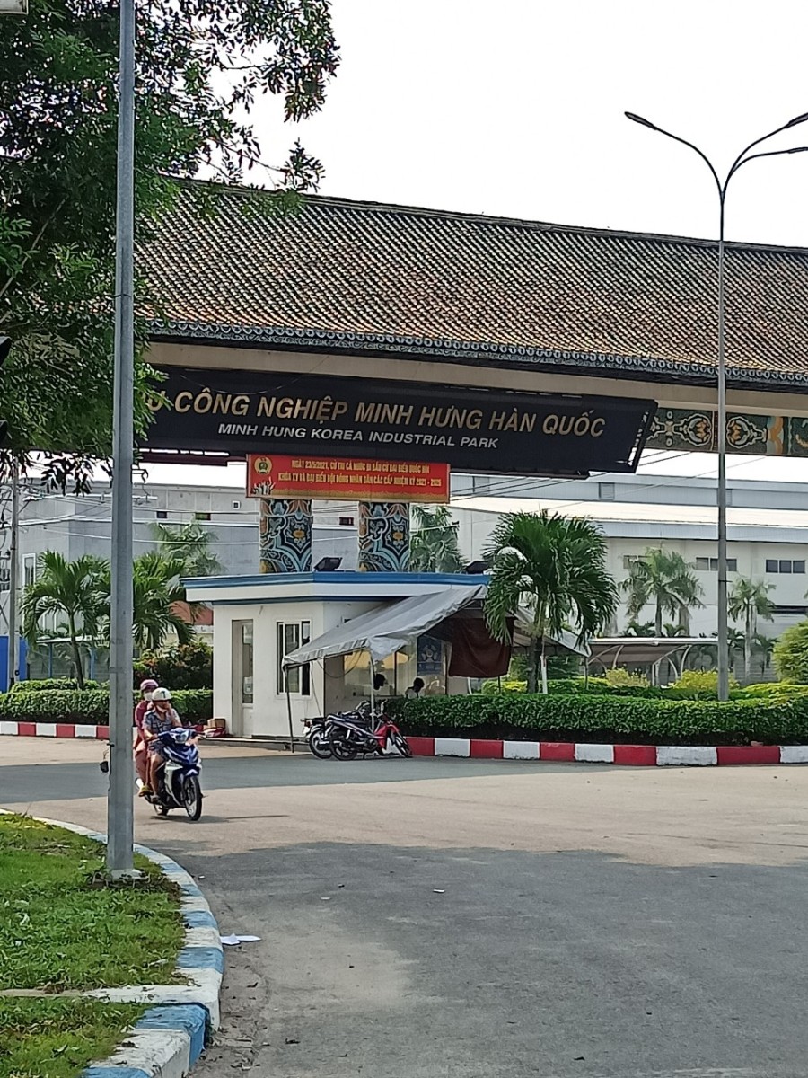 Chỉ cần có 400 triệu bạn sẽ sở hữu được 1 nền đất 220m2 có thổ cư, sổ hồng riêng. Tại Hớn Quản Bình