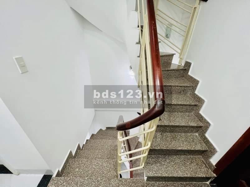 Siêu Phẩm đẹp Long Lanh đường Xô Viết Nghệ Tĩnh, 4 tầng, 40m2, ngang 4m, giá 5 tỷ hơn