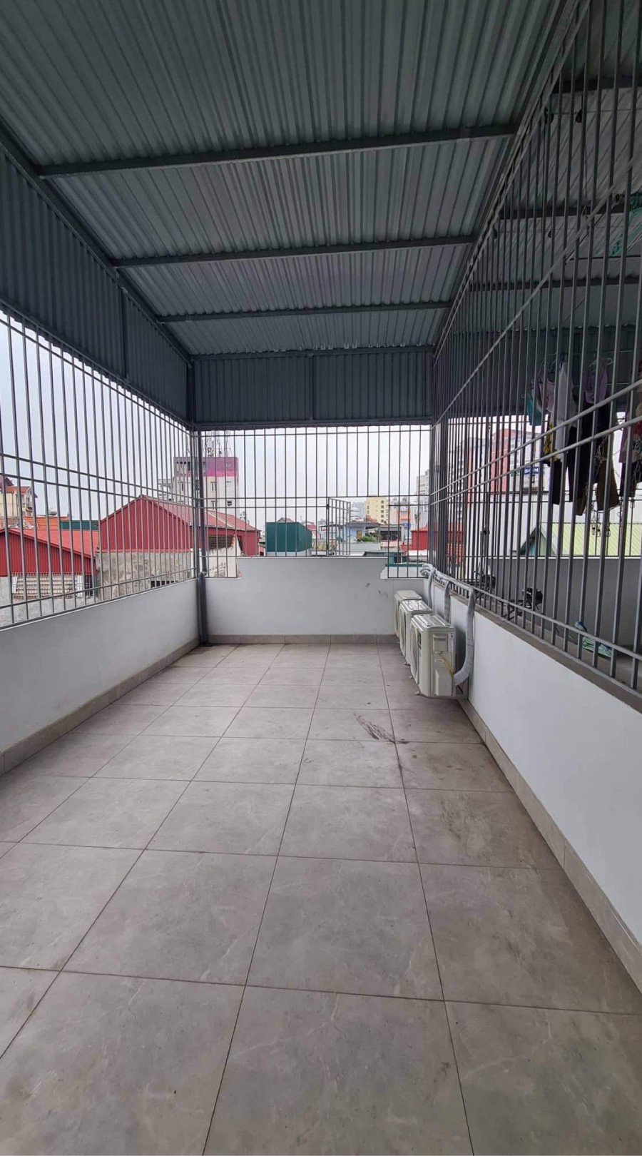 Bán nhà trung tâm Ngọc Lâm, giá chỉ nhỉnh 4 tỷ, nhà mới full nội thất, khách về ở luôn