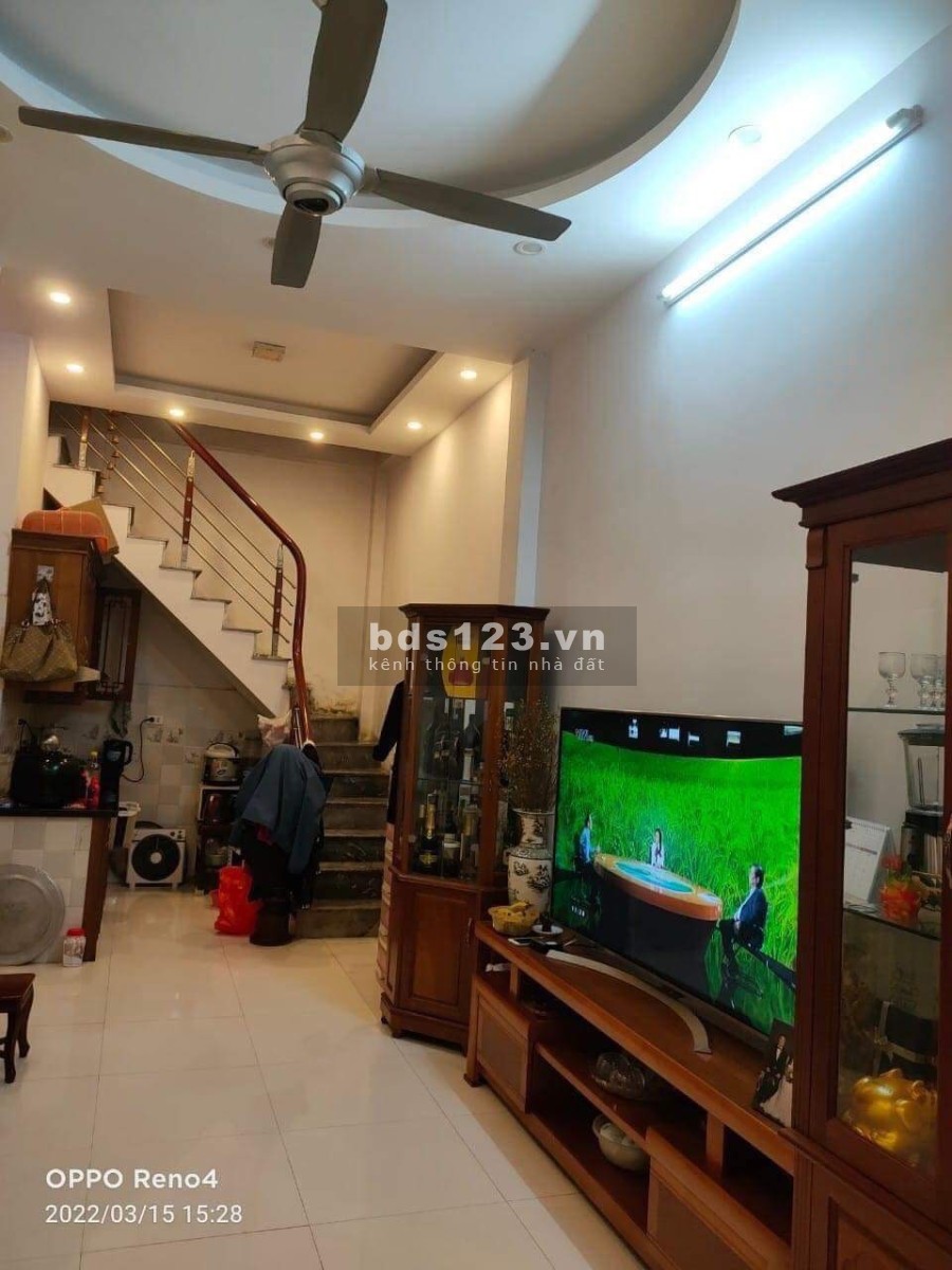 Bán nhà Lê Trọng Tấn Q.Hoàng Mai 44m2x3t giá 3,6 tỷ ngõ rộng thông thoáng cách oto 30m là đến