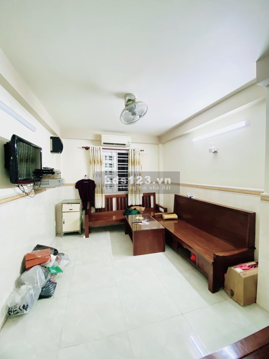 Bán nhà đúc 5 tầng diện tích 35m2 sổ vuông vức giá bán nhỉnh 8.5 tỷ, giá tốt đầu tư