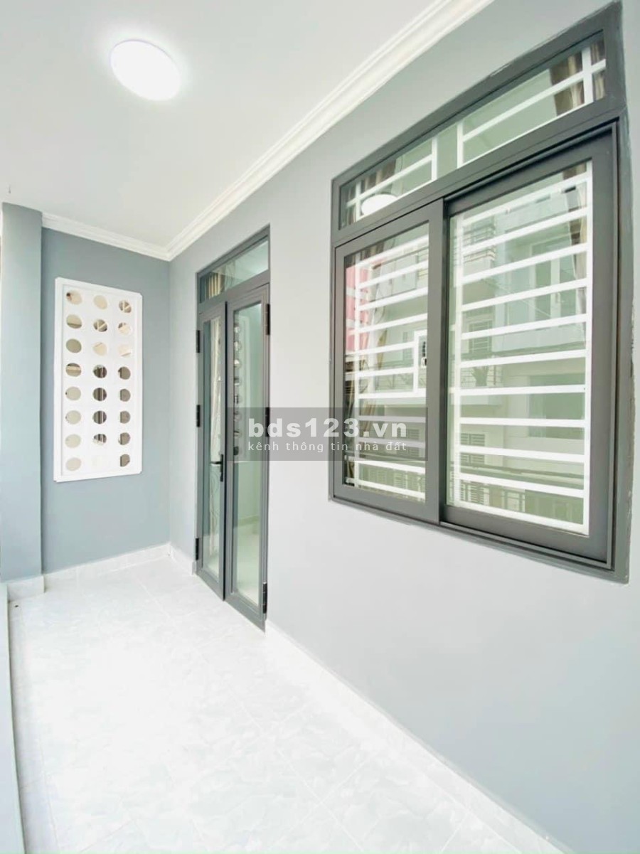 Nhà Hà Huy Giáp đường nhựa 8 mét dtsd 4.25x 24, 3 tầng giá 5.9 tỷ thương lượng 0938315760