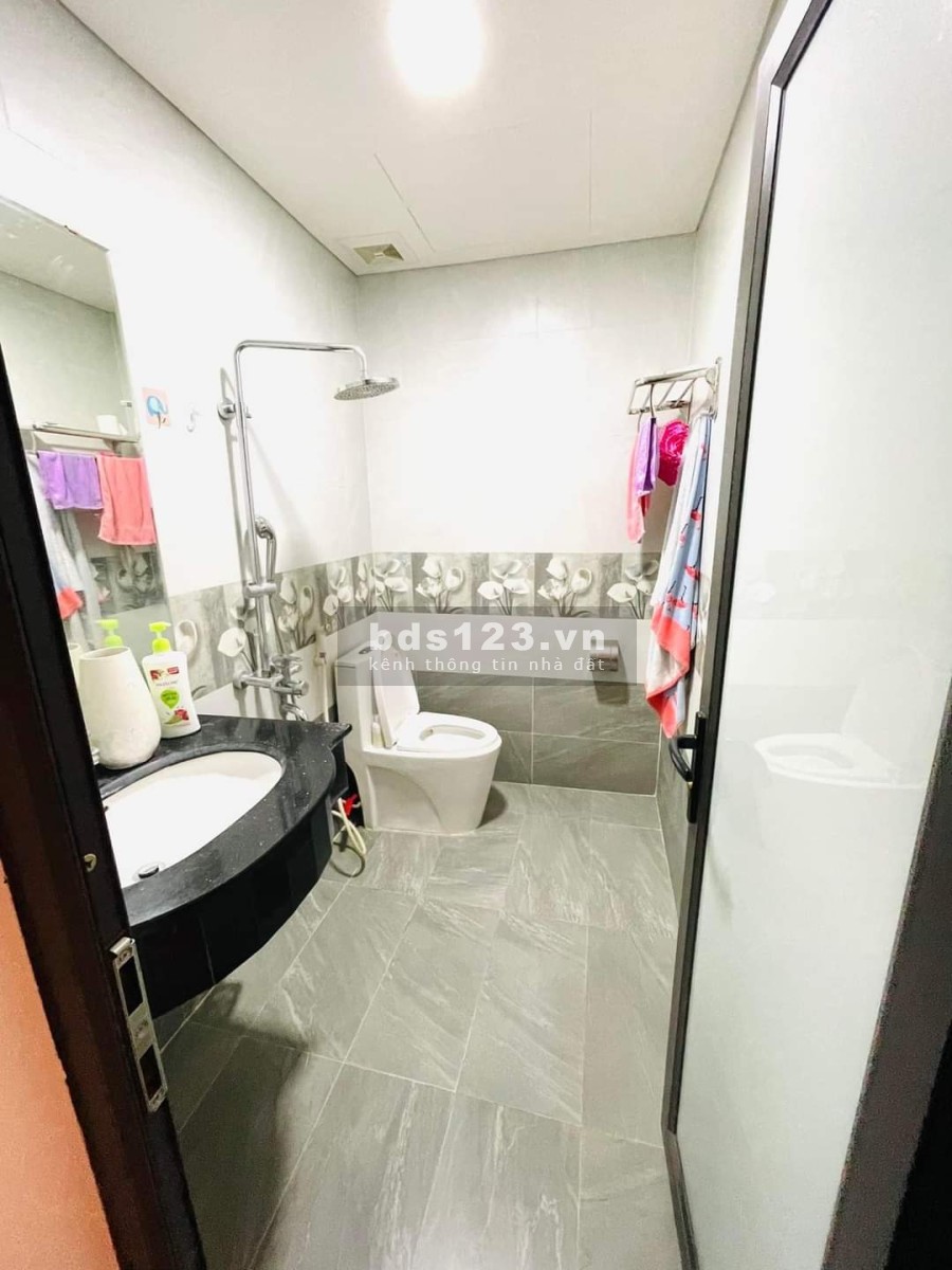 Bán nhà Xã Đàn hai thoáng, mặt tiền rộng, ngõ SH quay đầu sổ đỏ chính chủ, giá tốt
