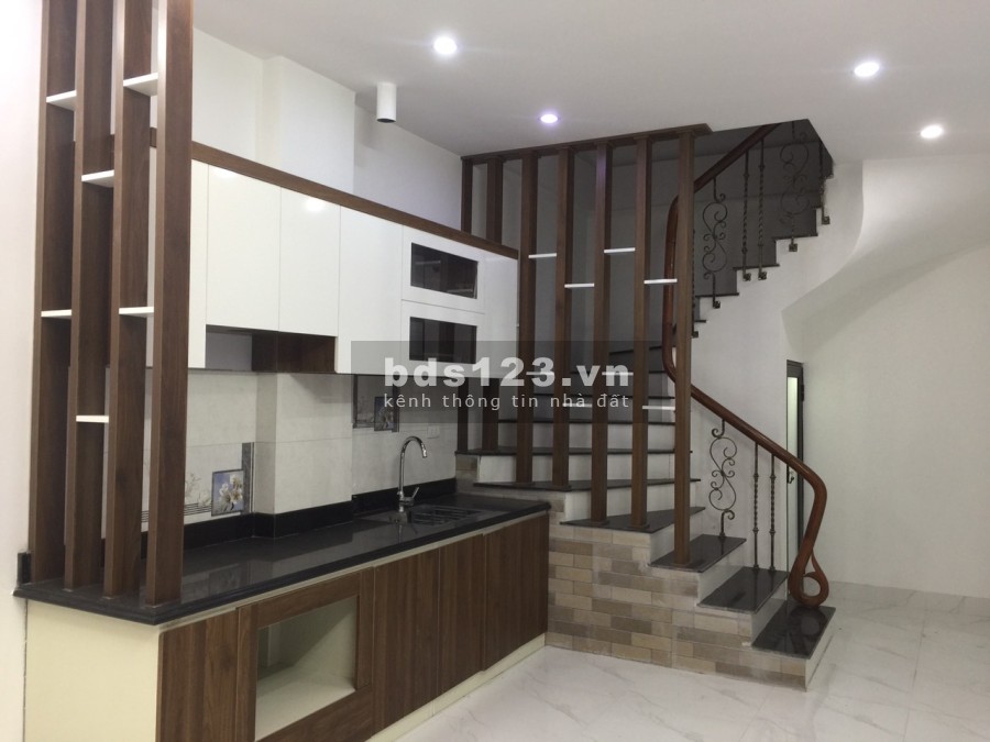 Bán nhà mới đẹp Võ Chí Công, Xuân La, Quận Tây Hồ diện tích 38m2, 5 tầng giá bán 3.7 tỷ