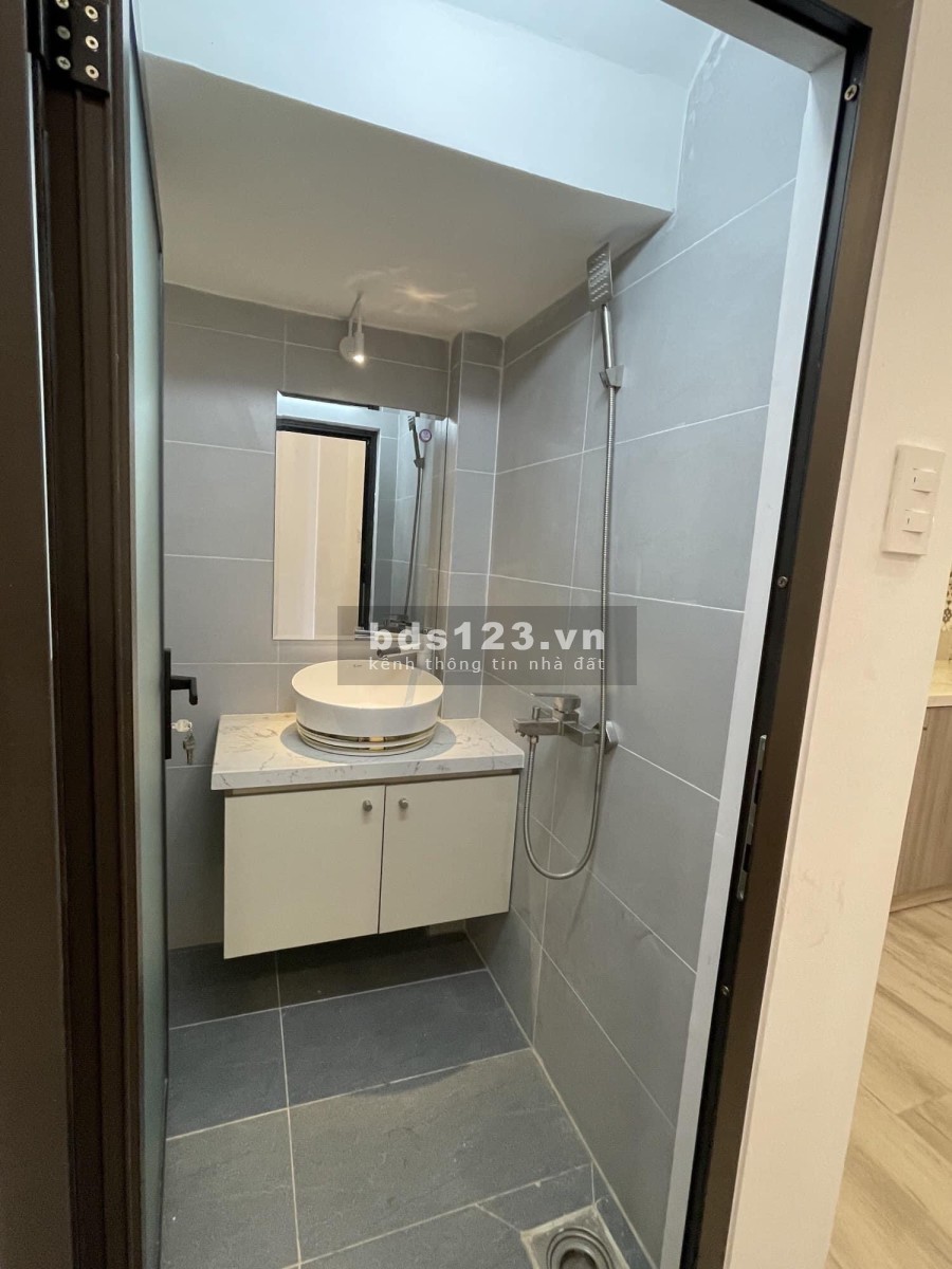 Chỉ 2,3 tỷ nhận ngay nhà phố Long Hậu, 90m2 view sông sát TPHCM…