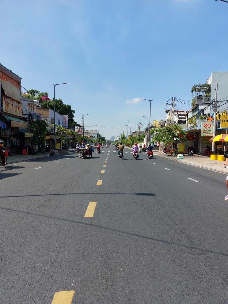 Bán rẻ đất Tô Hiệu đường nhựa thông ô tô tránh nhau, giá chỉ nhỉnh 6 tỷ, thương lượng