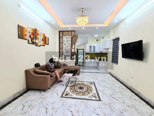 Bán nhà mới koong lô góc 3 mặt thoáng, gần phố ô tô tránh, chủ nhà thiện trí đúc 6 tầng