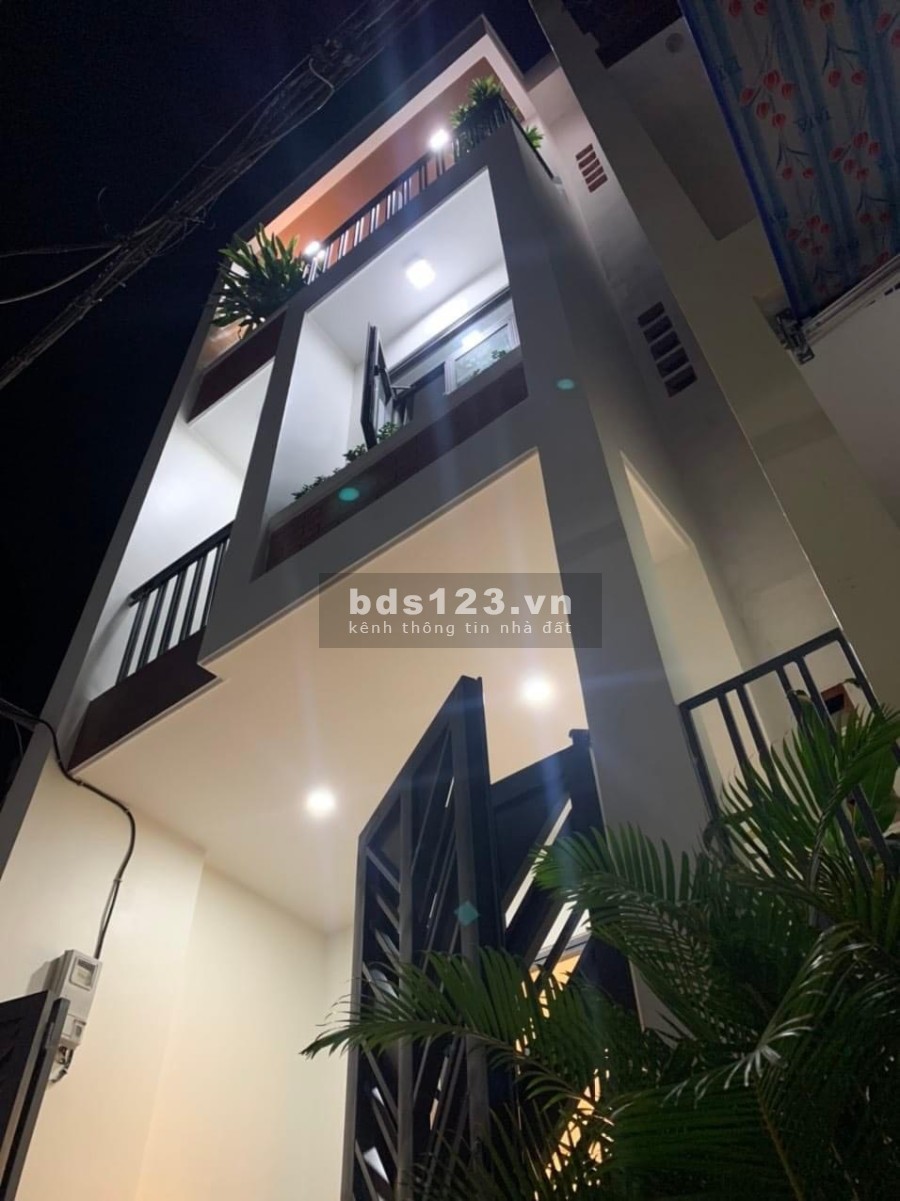 Bán nhà kiệt trung tâm thành phố liên hệ 0777444239, giá bán 3.9 tỷ, khu dân cư đông