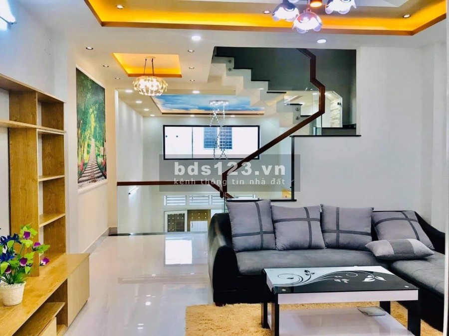 Cực phẩm nhà đẹp lung linh không có căn thứ 3 để so sánh, khu dân cư đông đúc, giá tốt