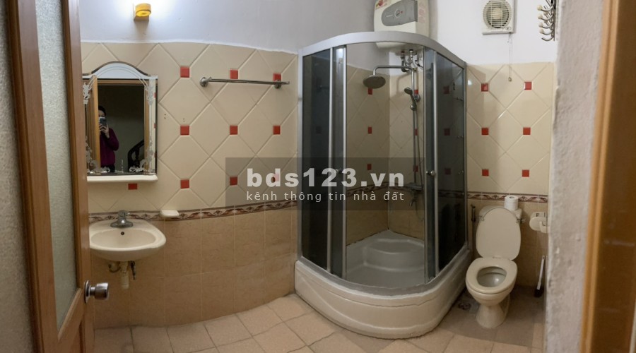 BN ngõ 6 Trần Quốc Hoàn,CG, HN (gần chợ SV, Maple Garden, CNN, ĐHSP,..., ngõ 2 ô tô, tiện ở, KD