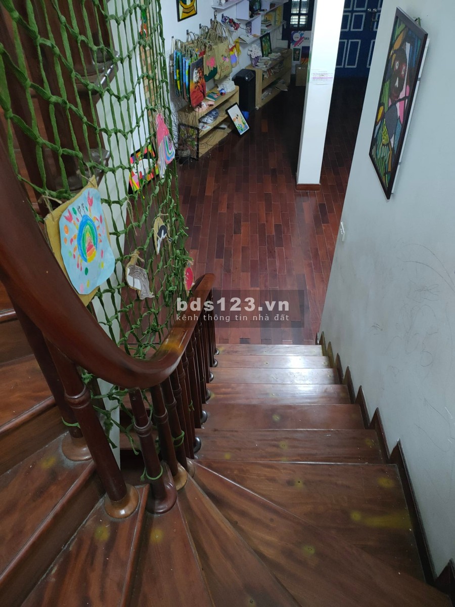 Nhà 5 tầng đường ô tô tránh KD tốt ngõ 163 Nguyễn Khang 62m2 giá 15 tỷ. LH 0912442669
