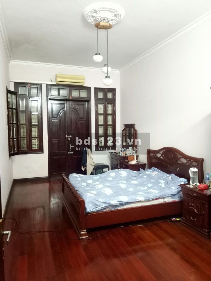 Siêu phẩm phố Phạm Văn Đồng, 4 tầng đúc, mt 5m, kinh doanh, gare giá nhỉnh 6 tỷ