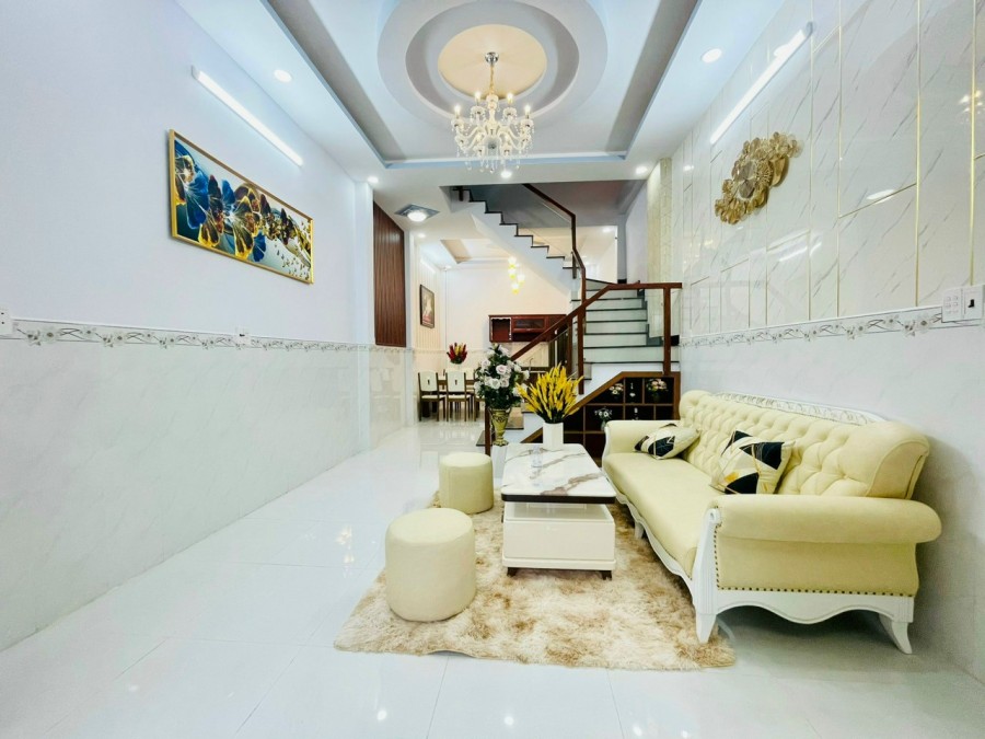 Bán nhà hẻm xe hơi Gò Vấp, 3 tầng, bao đẹp mới lung linh, sổ hồng chính chủ