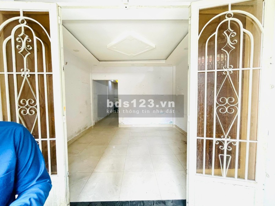 Nhà nguyên căn 1 trệt 1 lầu đúc hơn 80m2, đường Đồng Đen, phường 14, Quận Tân Bình, giá nhỉnh 6 tỷ