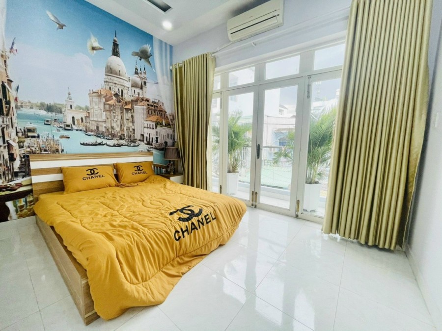 Bán nhà hẻm xe hơi Gò Vấp, 3 tầng, bao đẹp mới lung linh, sổ hồng chính chủ