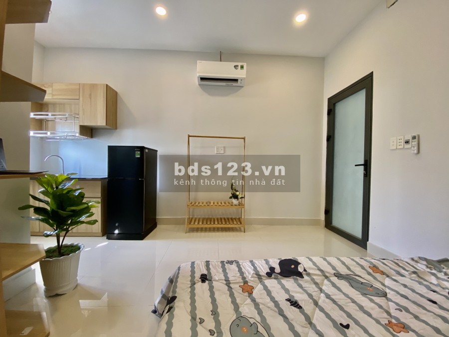 CĂN HỘ FULL NỘI THẤT MỚI TOANH - GẦN VÒNG XOAY LÝ THÁI TỔ