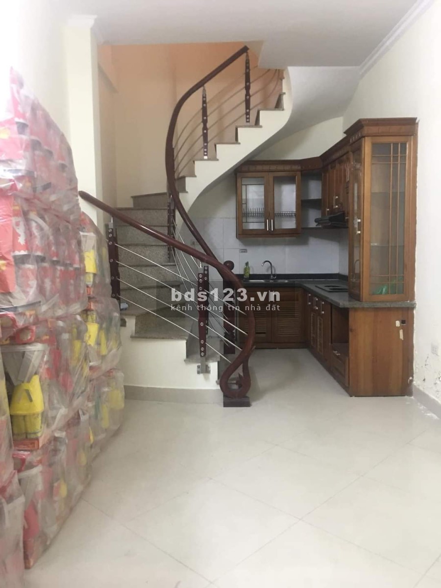 Hoàng Mai Gốc Đề chính chủ, đủ công năng diện tích 27m2 3 tầng giá bán chỉ 2.75 tỷ