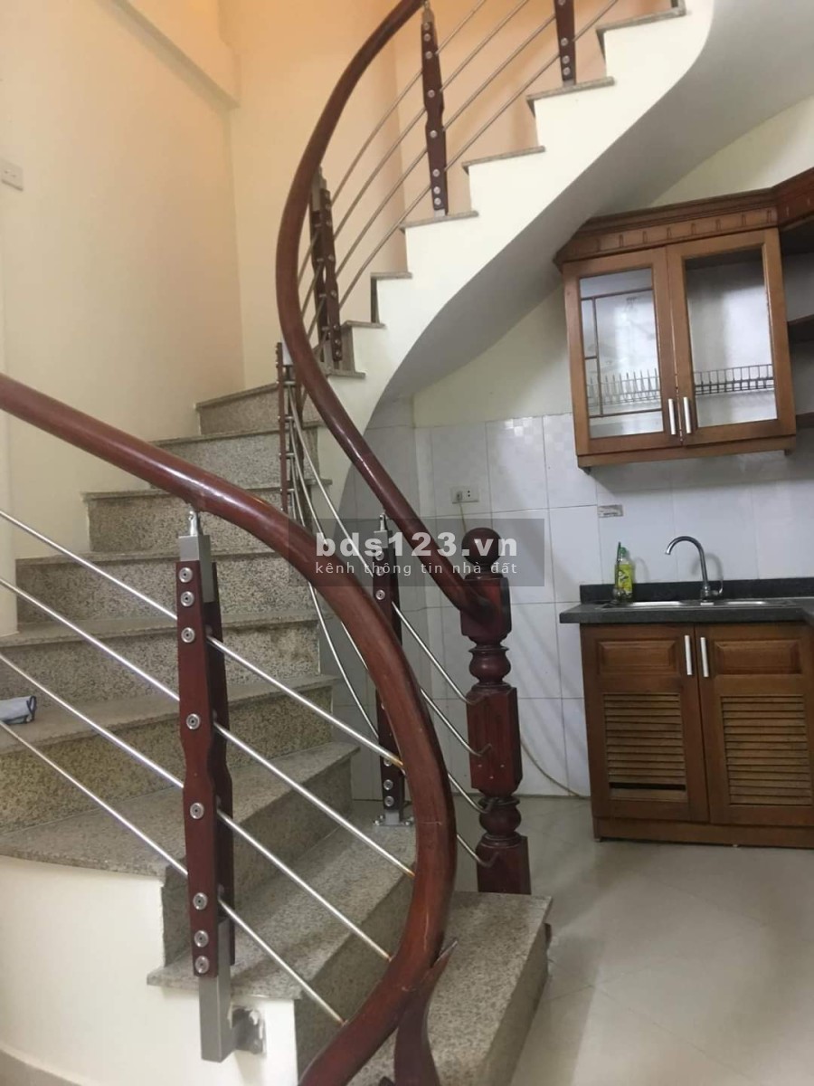 Hoàng Mai Gốc Đề chính chủ, đủ công năng diện tích 27m2 3 tầng giá bán chỉ 2.75 tỷ