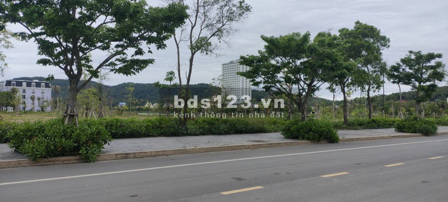 Bán đất khách sạn bán đảo 2 Bim Group, rẻ nhất Vịnh bắc bộ liên hệ 0356236196