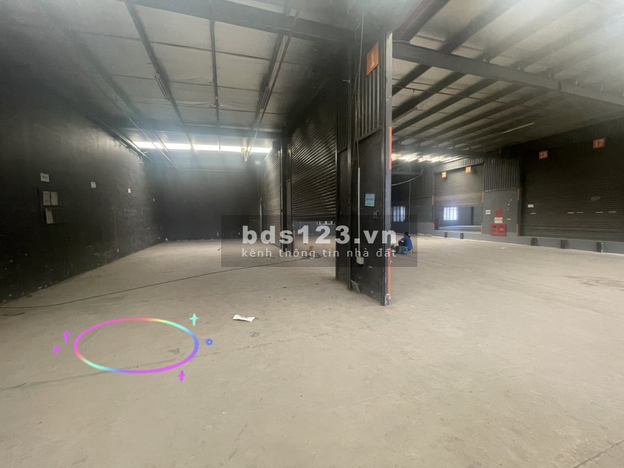 Cho thuê kho xưởng diện tích 5.200m2 QL 1A, gần Cầu Vượt Linh Xuân, Thủ Đức