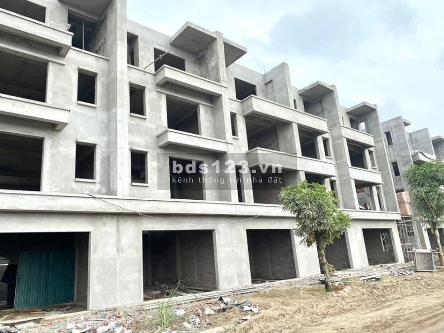Chính chủ bán lô đất mặt biển giá siêu rẻ liên hệ 096757465 vị trí đắc địa, giá tốt đầu tư
